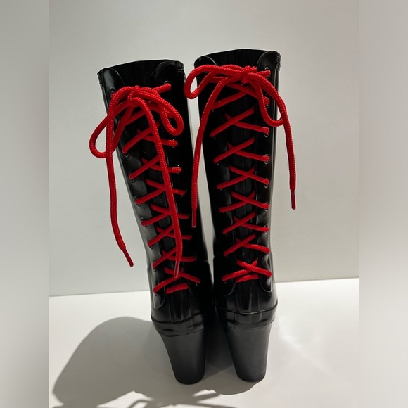 Súper chic Hunter boots with wedge. Not only useful but super cool. - Picture 4 of 4